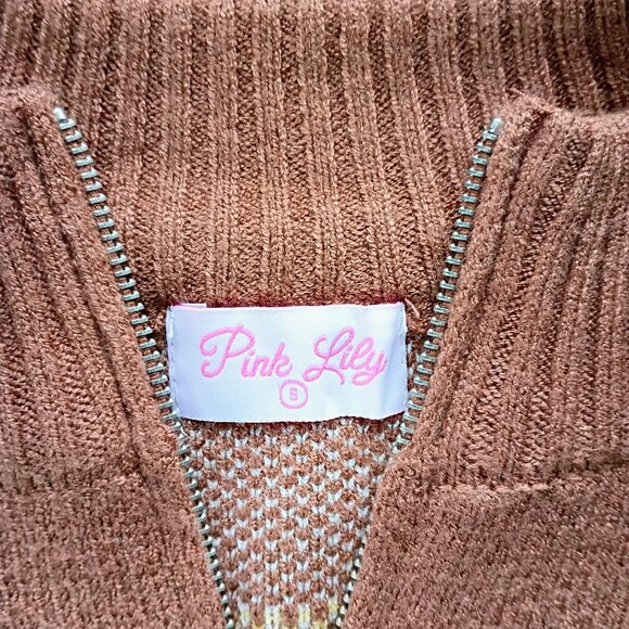 NWOT Pink Lily Brown Daisy Quarter Zip Size Small - Picture 2 of 3